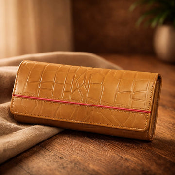 Ladies Crocodile Texture Cow Leather Clutch – Premium Finish