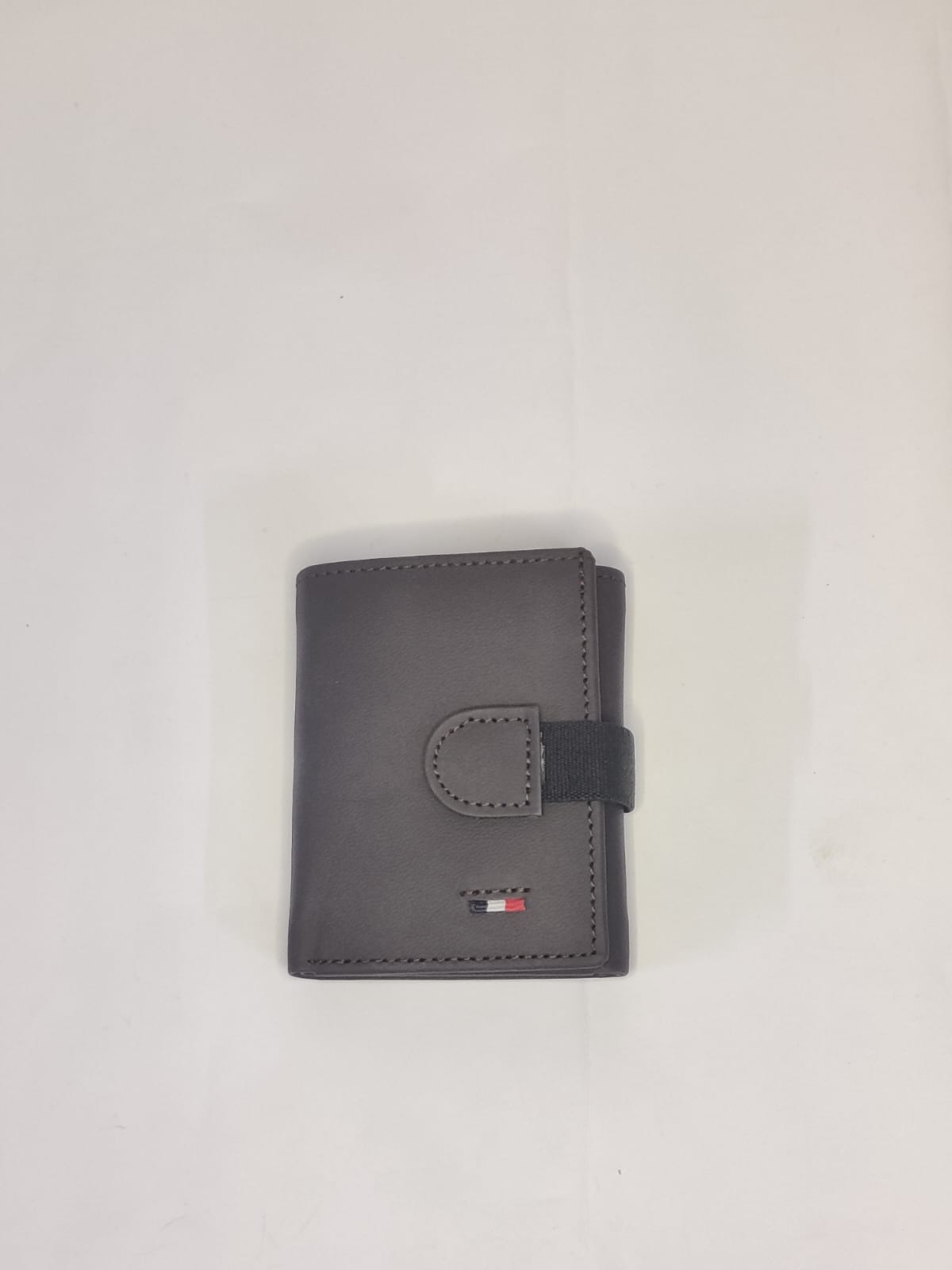 Men’s Compact 3-Fold Cow Leather Wallet – Stylish Design - Image 7