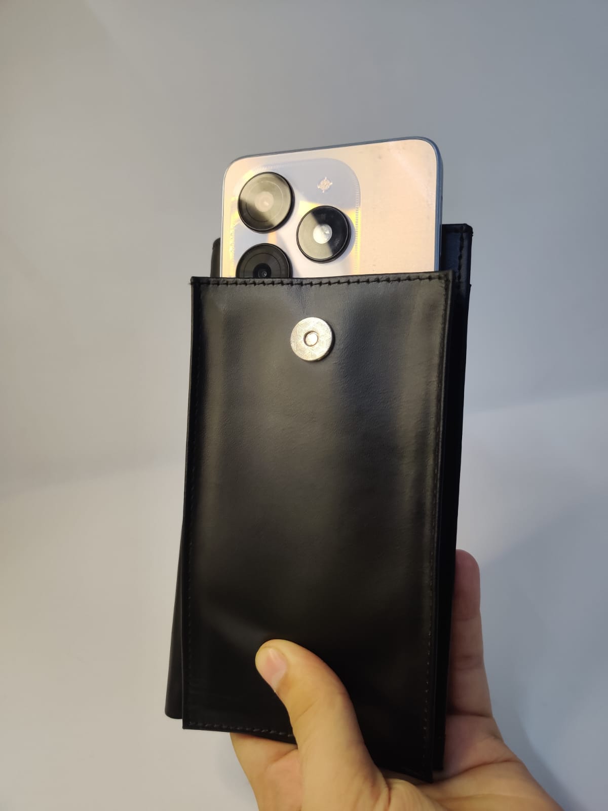 Multi-Functional Long Mobile Wallet with Pen & Pad Holder - Image 6